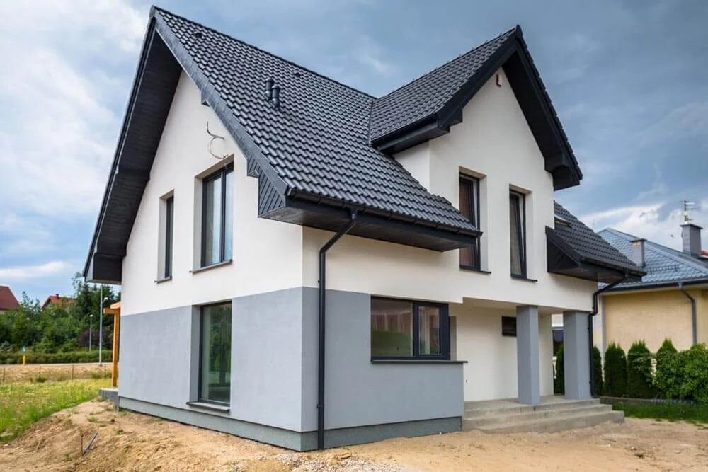 Modernes Einfamilienhaus mit frischer Fassade